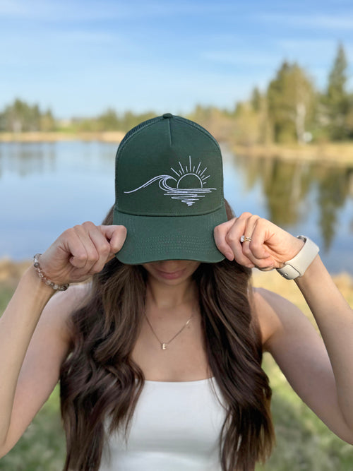 The Grounded Horizon Hat